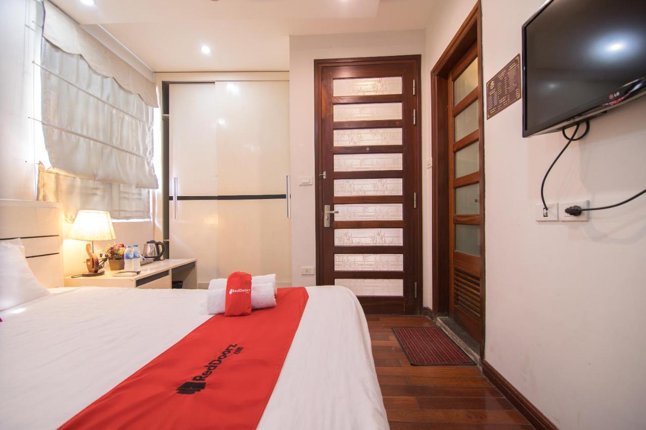 Hotel Reddoorz Yen Phu Street Hanoi Esterno foto