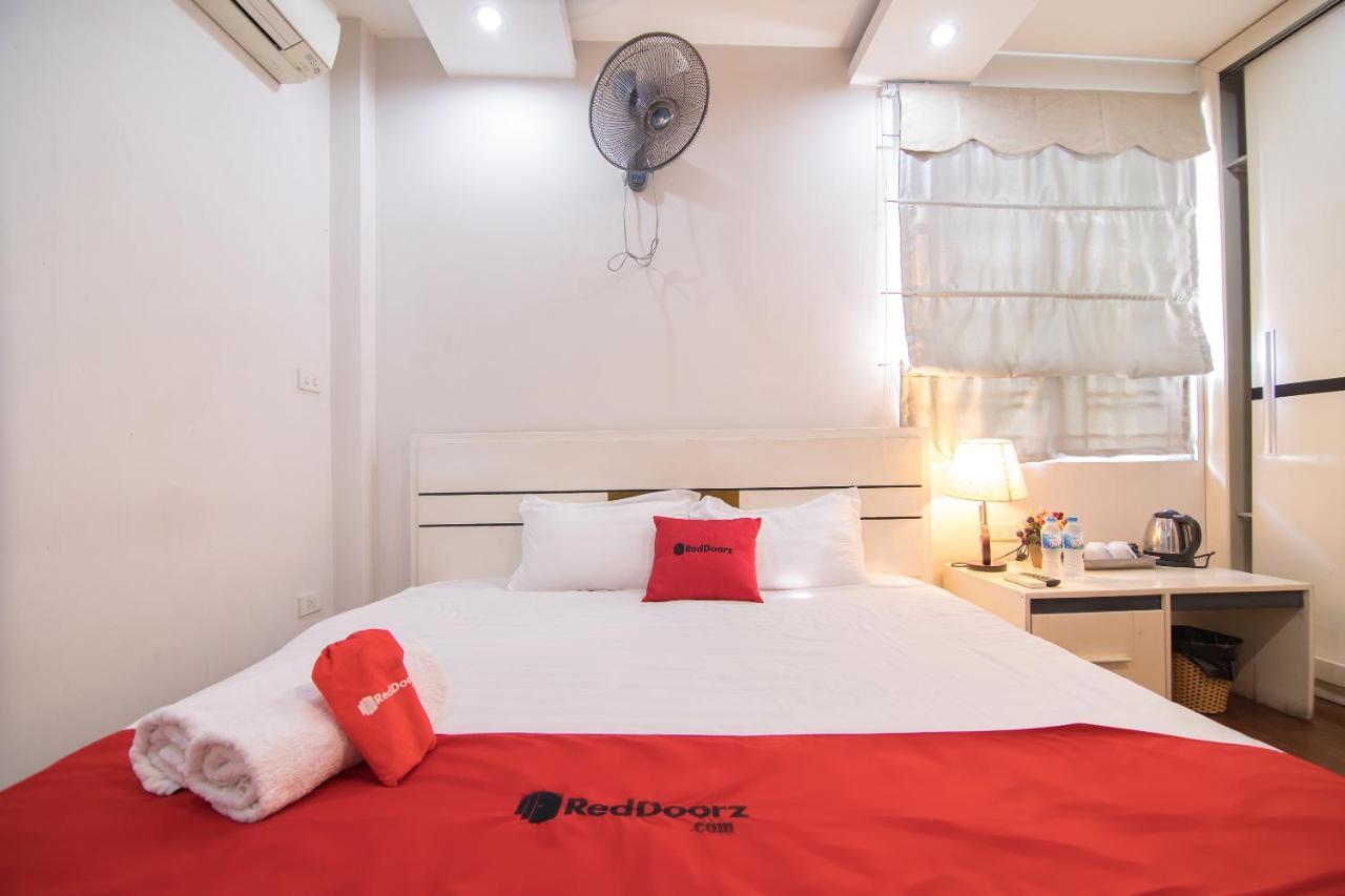 Hotel Reddoorz Yen Phu Street Hanoi Esterno foto