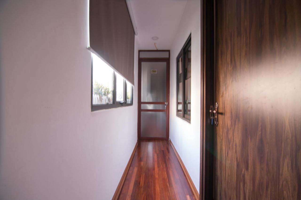 Hotel Reddoorz Yen Phu Street Hanoi Esterno foto